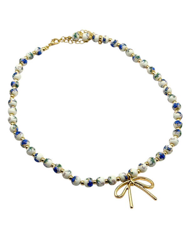 CERAMIC BEAD NECKLACE WITH A BOW BDNB733