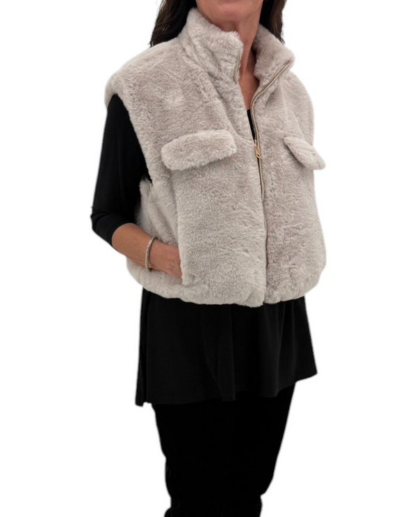 Y-962 ONE SIZE LINED FAUX FUR VEST BEIGE