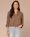 DEMOCRACY B7724WD5E 3/4 SLV BUTTON DOWN BUBBLE HEM WOVEN SHIRT COFFEE