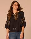 DEMOCRACY B9769R35E 3/4 BUBBLE SLV WOVEN TOP WITH EMBROIDERY BLACK MULTI