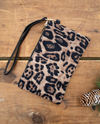 LINED WRISTLET LEOPARD