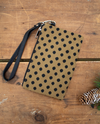 LINED WRISTLET TAN DOT