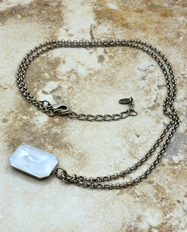 RACHEL MARIE DESIGN RANDY NECKLACE ELECTRIC WHITE