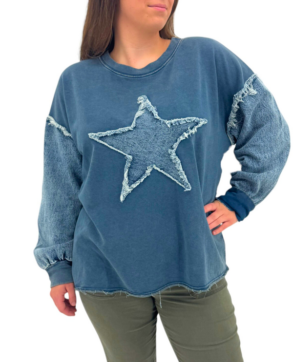 SAGE & FIG ST7995 CONTRAST DENIM STAR PATCH TOP BLUE DENIM