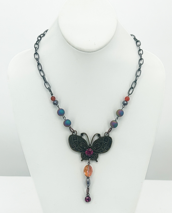 LOST & FOUND PC557 SHORT BEAD BUTTERFLY PENDANT NECKLACE