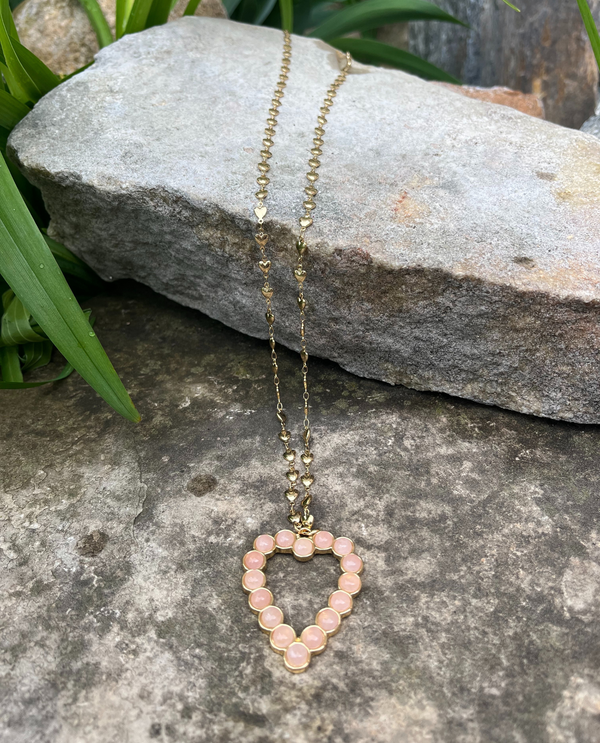 85621A ROSE QUARTZ STONE ON GOLD HEART NECKLACE