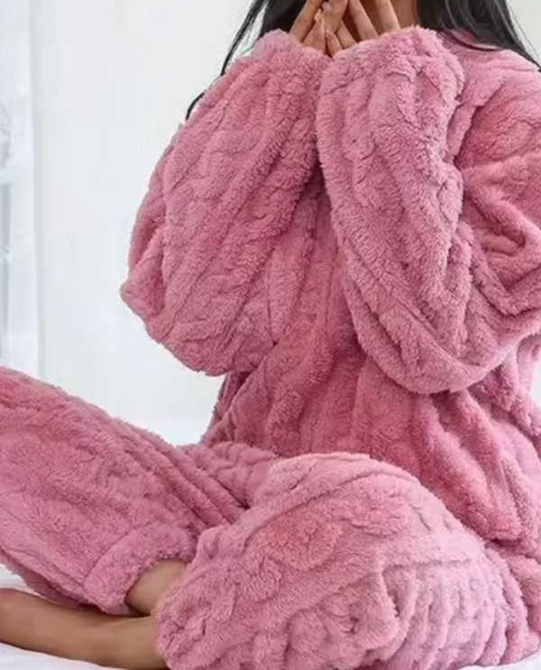 ROSE CHENILLE 2 PC PAJAMA SET