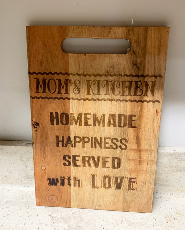 CB201 MOM'S KITCHEN ETCHED CHARCUTERIE BOARD
