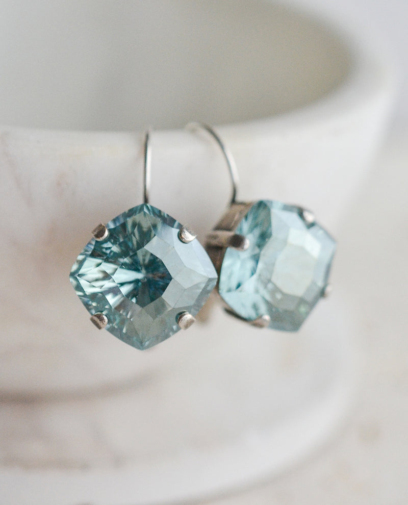 RACHEL MARIE DESIGNS GALAXY EARRING AQUA CHAMPAGNE