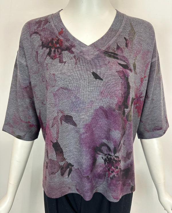 NALLY & MILLIE N313313F PRINT FLORAL BORDER V NECK TOP GRAYS/PURPLE