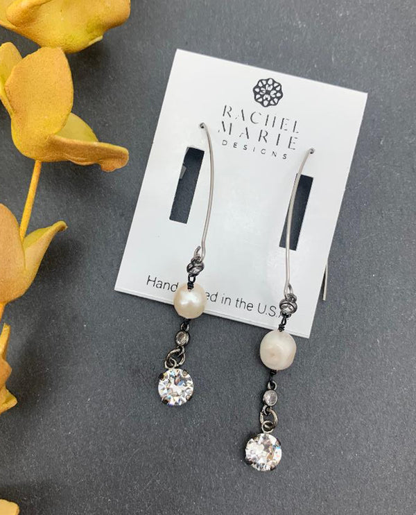 RACHEL MARIE DESIGNS SANTORINI PEARL & CZ EARRING WHITE