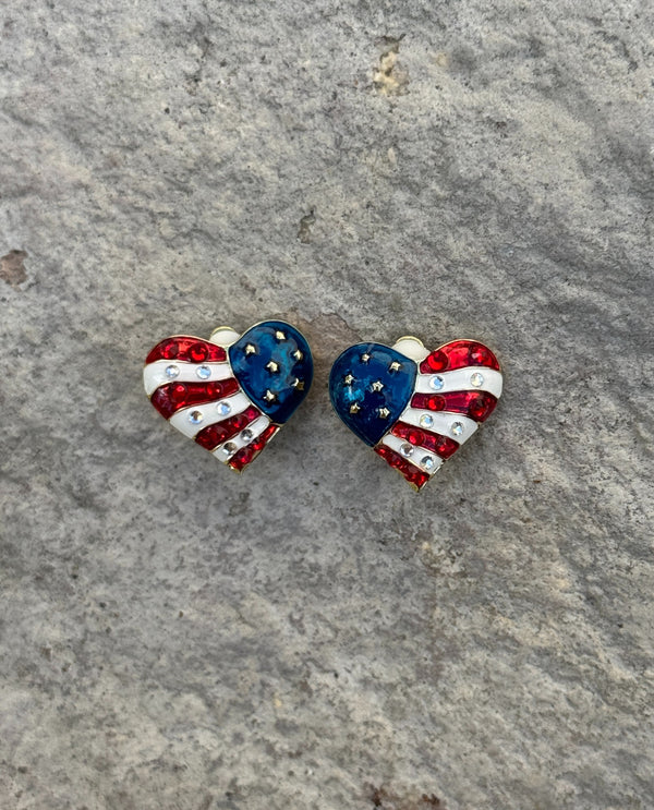 UE739-C USA HEART FLAG CLIP EARRINGS