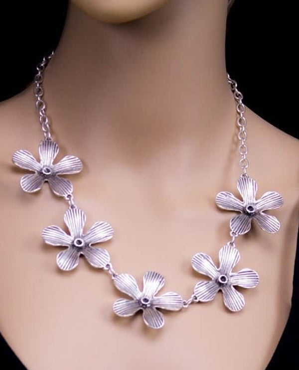 Flower/Chain Necklace 1258