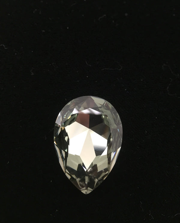 Pear Shape Magnetic Brooch Black Diamond